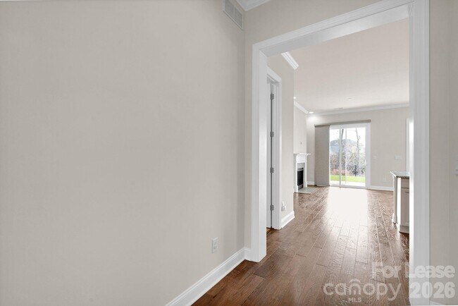 Foto del edificio - 5563 Elk Knob Ct