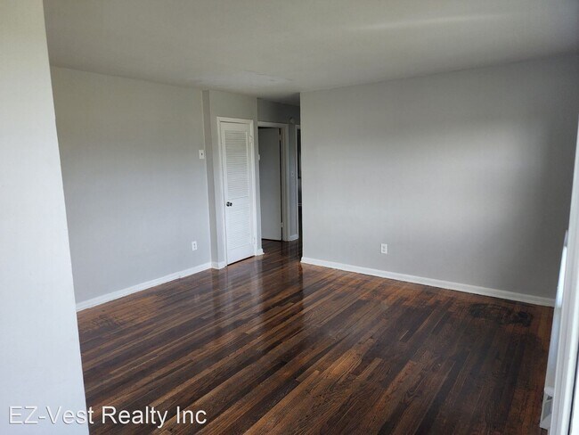 Building Photo - 3 br, 1 bath House - 1236 37Th Street