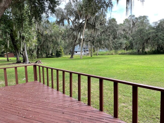 Foto del edificio - 1375 Cameron Ave