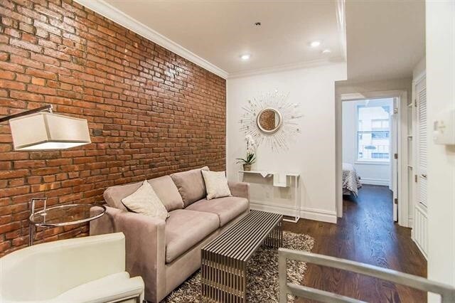 Foto del edificio - 305 1st St