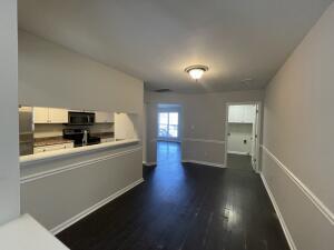 Foto del edificio - 304 Hazelnut Dr