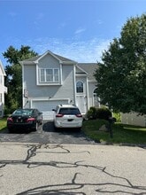 Building Photo - 4 Zain Cir