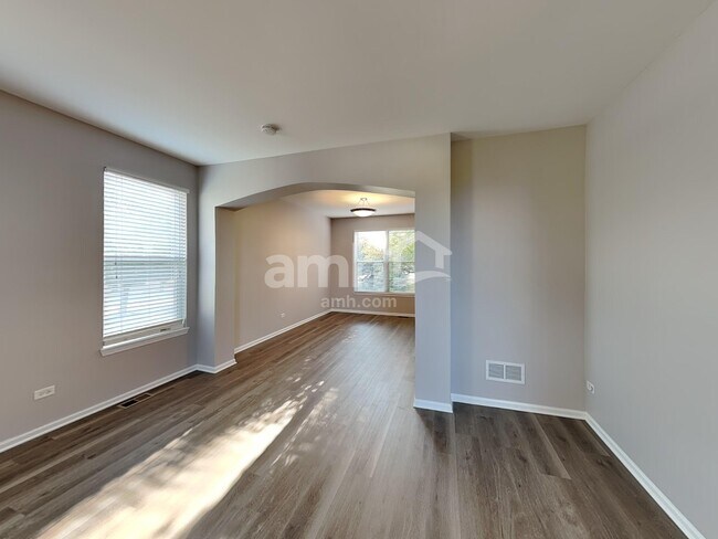 Building Photo - 11703 Heritage Meadows Dr