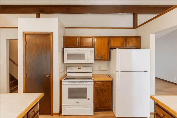 Foto del edificio - 1169 James Rd