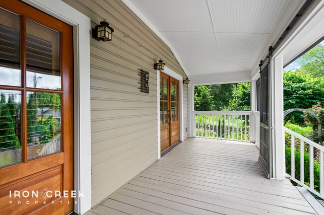 Building Photo - One-of-a-Kind House in North Asheville w/ ...