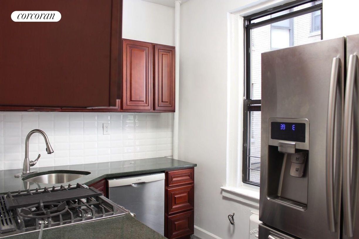Primary Photo - 414 W 121st St