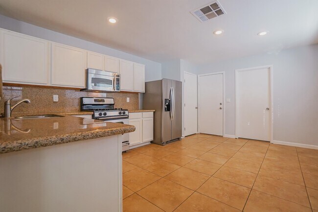 Foto del edificio - 8625 W Grand Pine Ave
