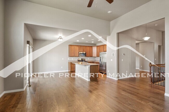 Foto del edificio - Main-Level Living in Desirable Wolf Ranch – Finished Basement & 2 Car Garage, AC!