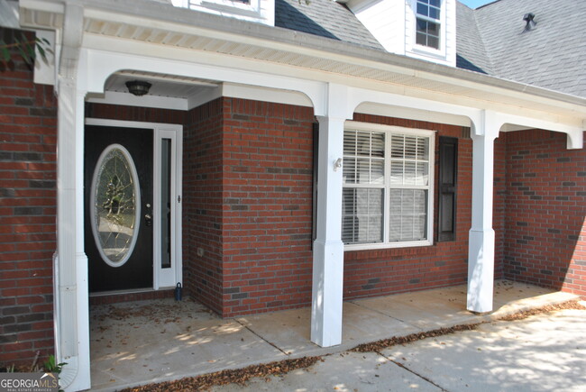 Building Photo - 3015 Lincoln Log Way