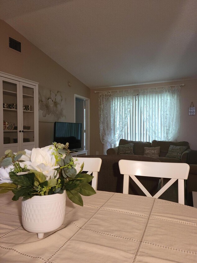 9413 Boca Cove Cir Unit 1110, Boca Raton, FL 33428 Condo for Rent in