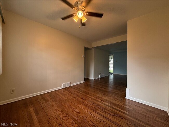 Foto del edificio - 24113 E Silsby Rd