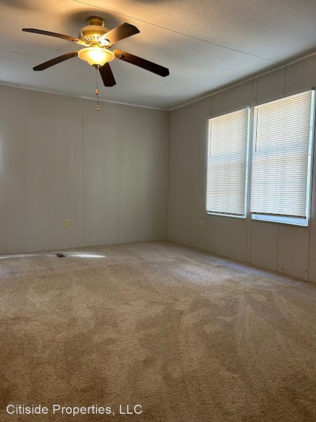 Building Photo - 3 br, 2 bath House - 244 North Steel Bridg...