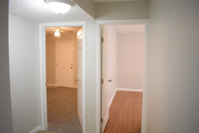 Building Photo - 2433 Woden Rd