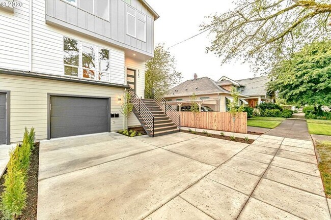Foto del edificio - 4563-4563 N Borthwick Ave