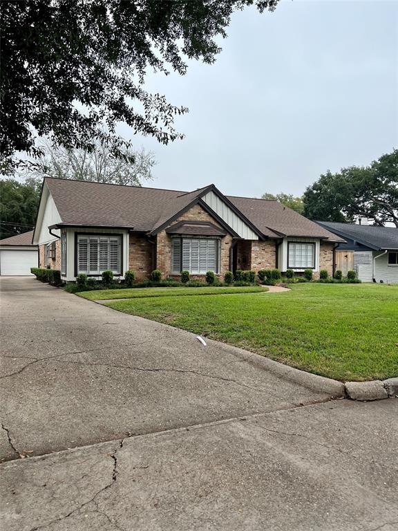 Building Photo - 2307 Brookmere Dr
