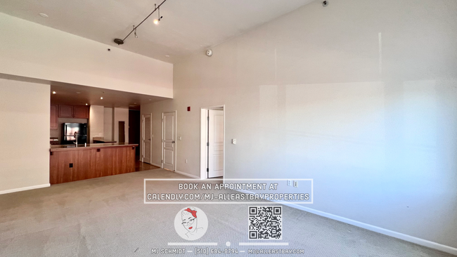 Foto del edificio - Sunny 1 bedroom in Emeryville, includes pa...