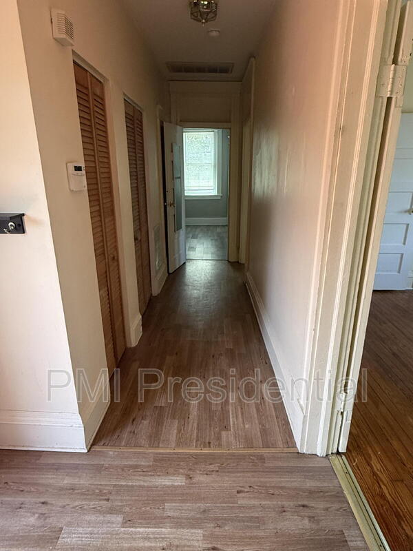 Photo - 2804 East Leigh Street Apartment