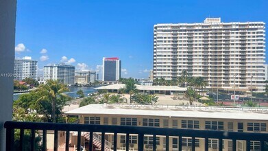 Building Photo - 2017 S Ocean Dr