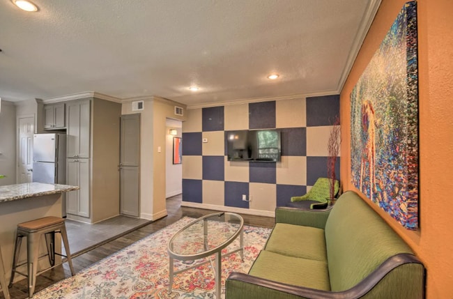 Building Photo - 2211 Blodgett St