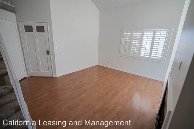 Building Photo - 3 br, 2 bath House - 19849 Sandpiper Place...
