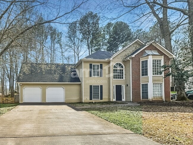 Building Photo - 3255 Dogwood Dr