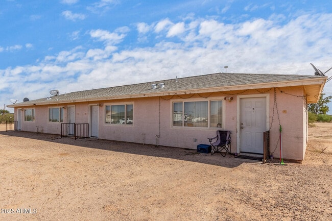 Building Photo - 4015 N Montezuma Dr