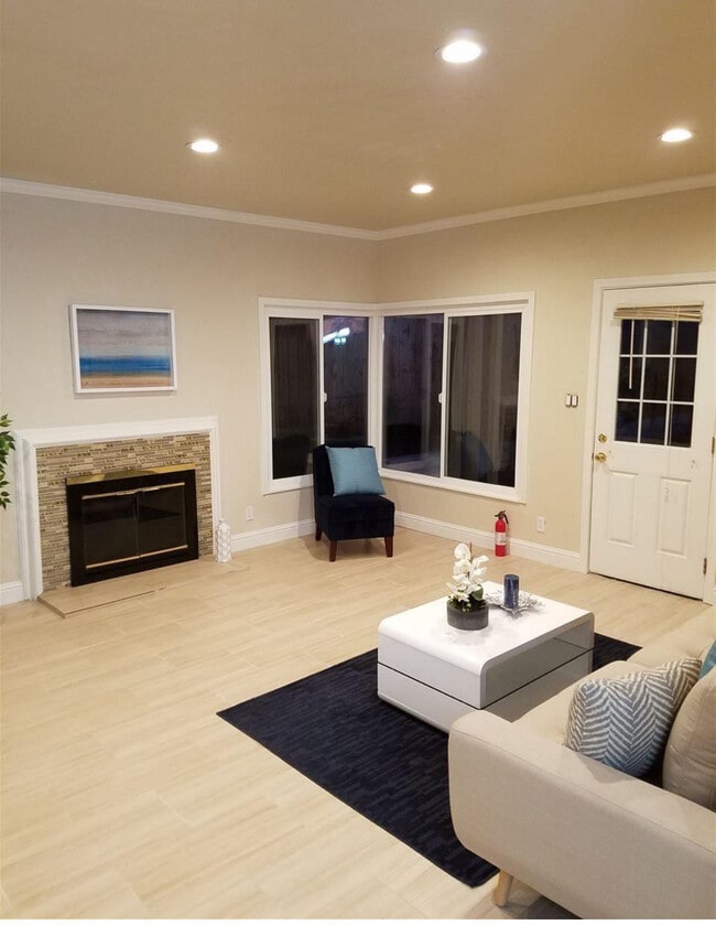 Foto del edificio - 1444 Highland Blvd