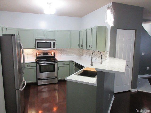 Building Photo - 17455 Windflower Dr
