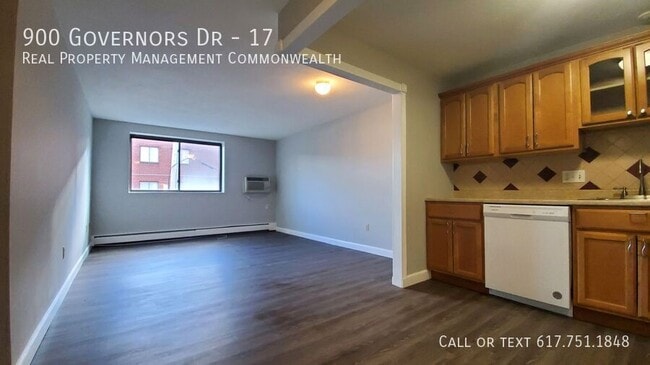 Photo - 900 Governors Dr Apartment