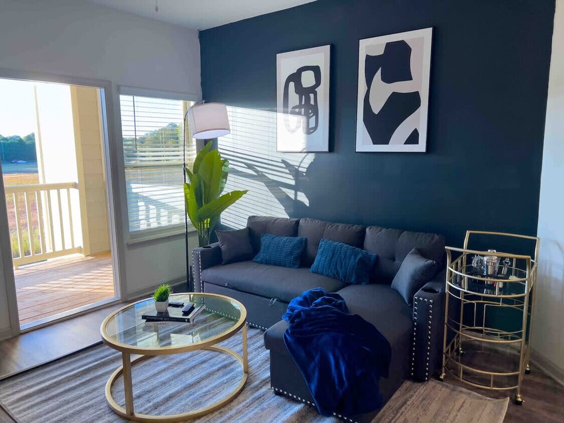 Foto principal - 16031 Elizabeth Joyce Dr