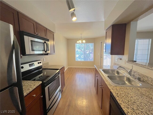 Building Photo - 2750 S Durango Dr