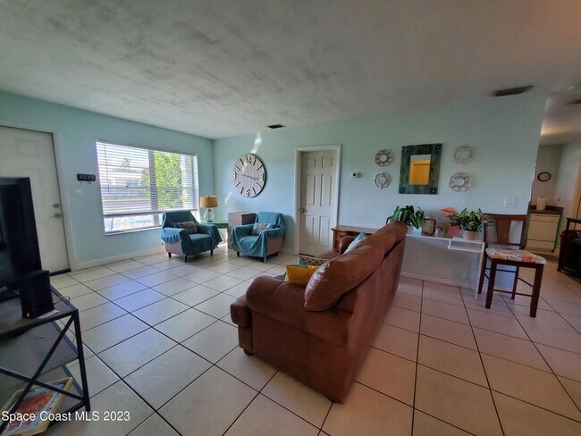 Building Photo - 441 Seagull Dr