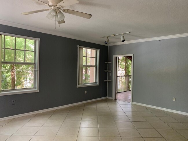 Building Photo - 6588 W Sample Rd