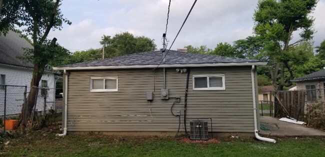 Building Photo - 3038 Ralston Ave