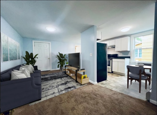 Building Photo - 13 Summer St