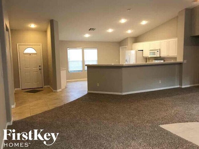 Foto del edificio - 1049 Silver Star St