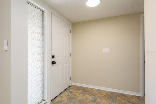 Building Photo - 2977 Palmetto Ct