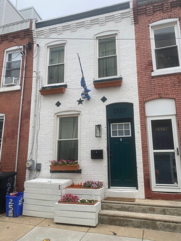 Foto principal - 2527 E Gordon St