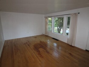Building Photo - 2185 44th St Apt C