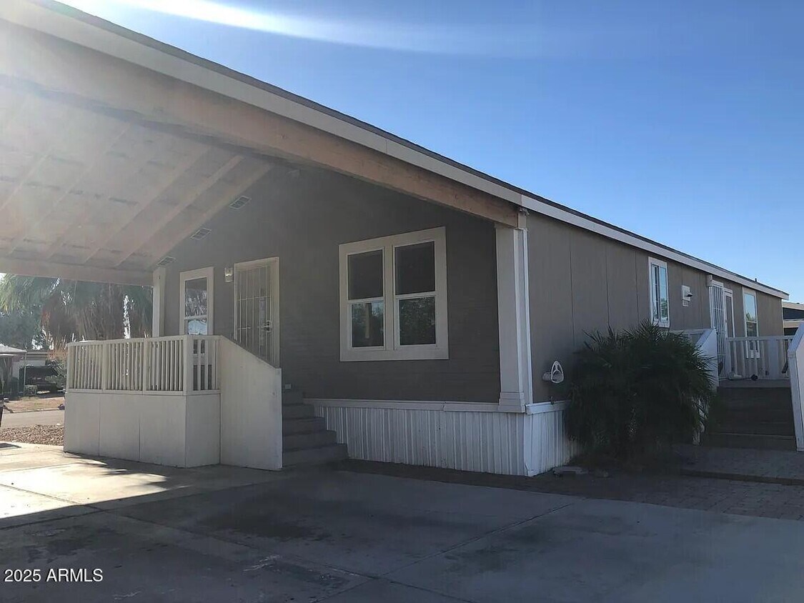 Primary Photo - 16007 N 70th Dr