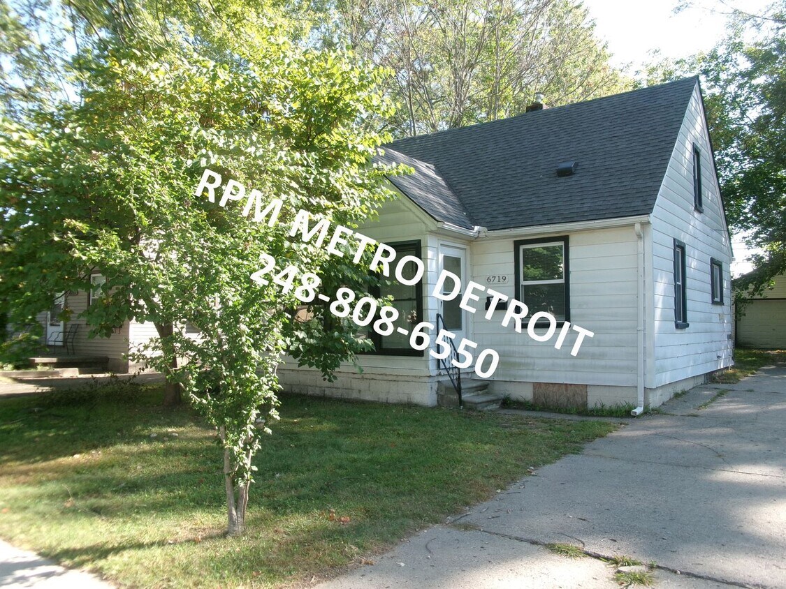 Primary Photo - PRICE REDUCTION 3-Bedroom Taylor Bungalow ...