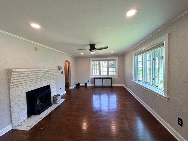 Foto del edificio - 860 Pleasant St