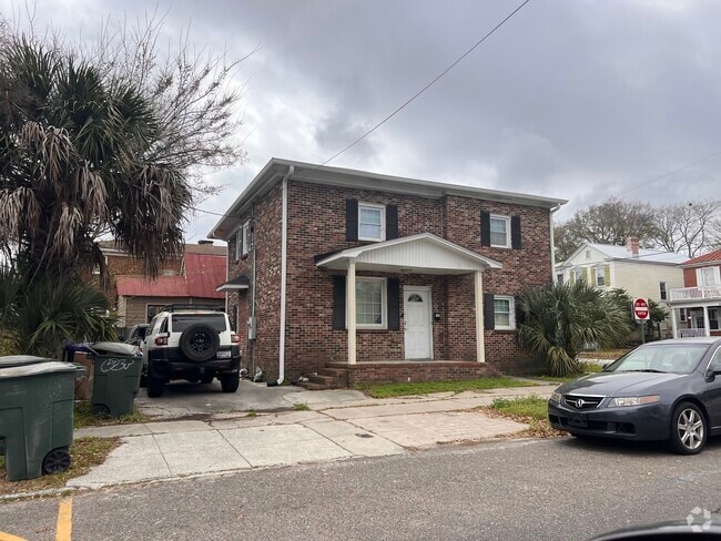 Building Photo - 185 Fishburne St