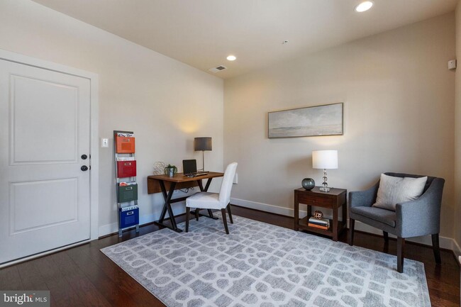 Building Photo - 2420 Auden Dr