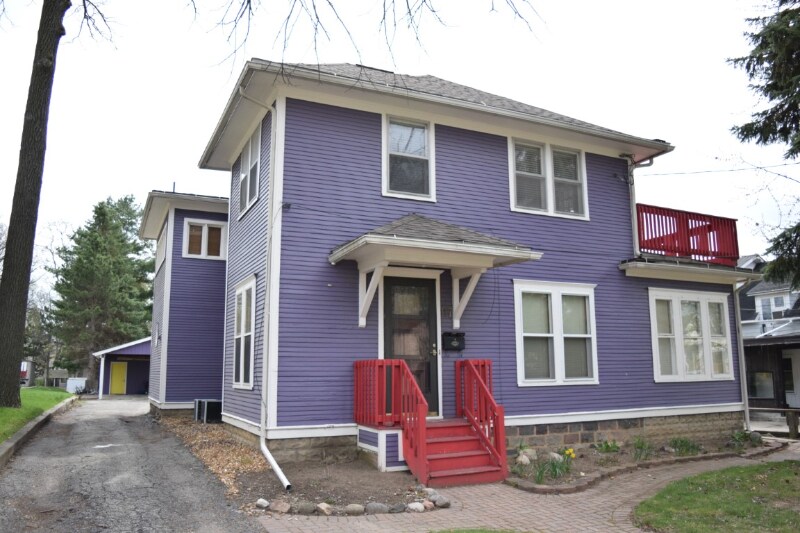 Primary Photo - 117 S W Ave