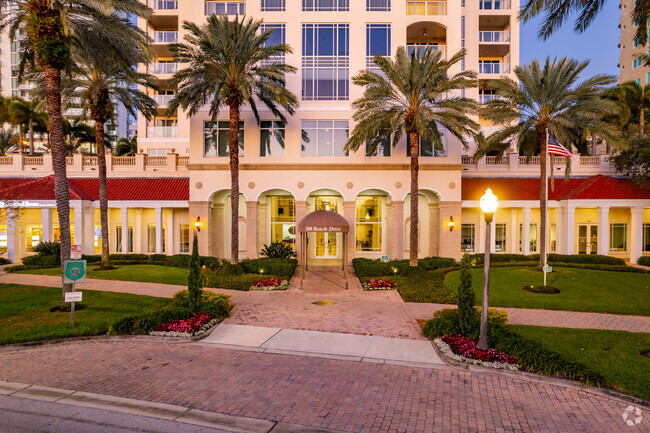 The Florencia - Apartments in Saint Petersburg, FL | Apartments.com