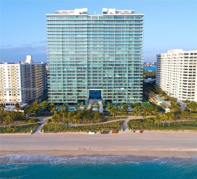 Foto del edificio - 10203 Collins Ave