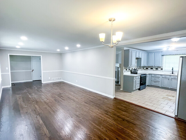 Foto del edificio - 4170 Durham Cir