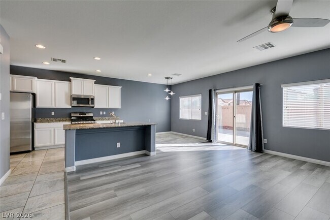 Building Photo - 5674 Cascadia Ct