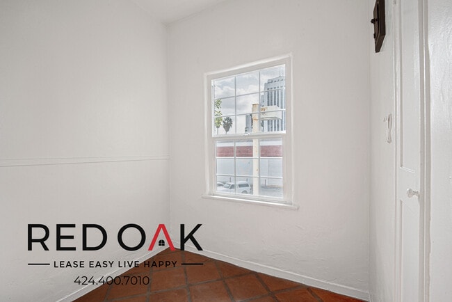 Foto del edificio - 660 Cochran Ave